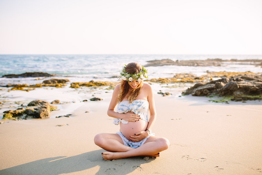 Romantic Maternity Shoot | Holly + Eric