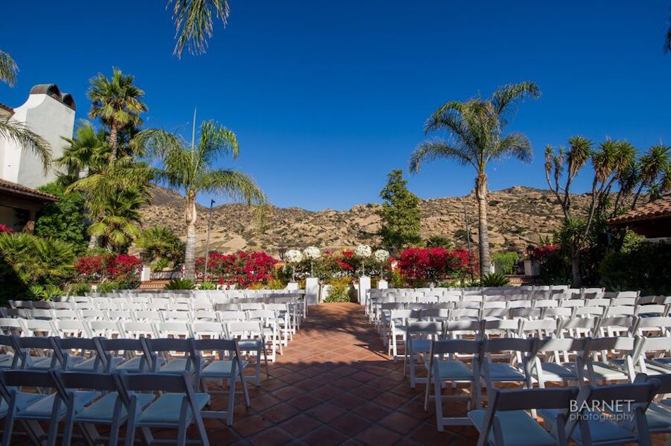 elegant outdoor wedding, flowers by cina, powdery floral design