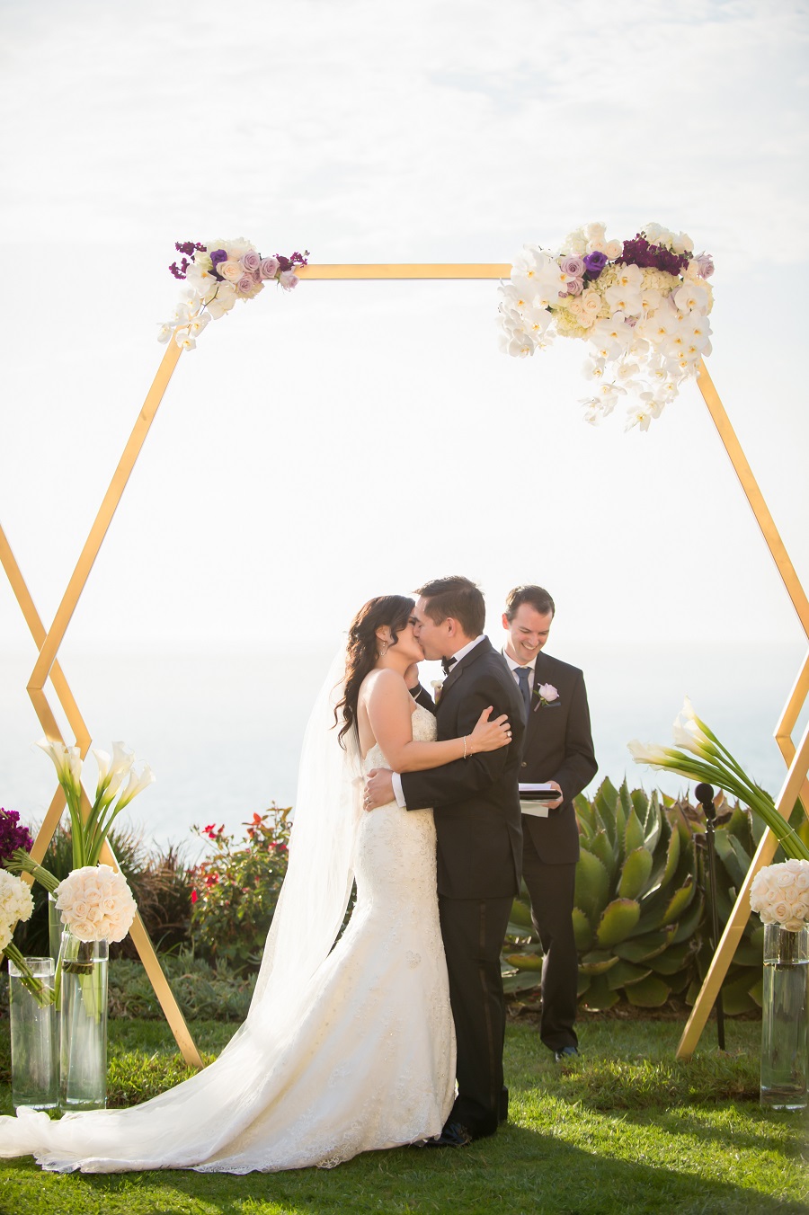 Ritz Carlton Laguna Niguel Wedding, ME Weddings, Flowers by Cina, KLK Photography, Lin and Jirsa, white wedding, seaside wedding