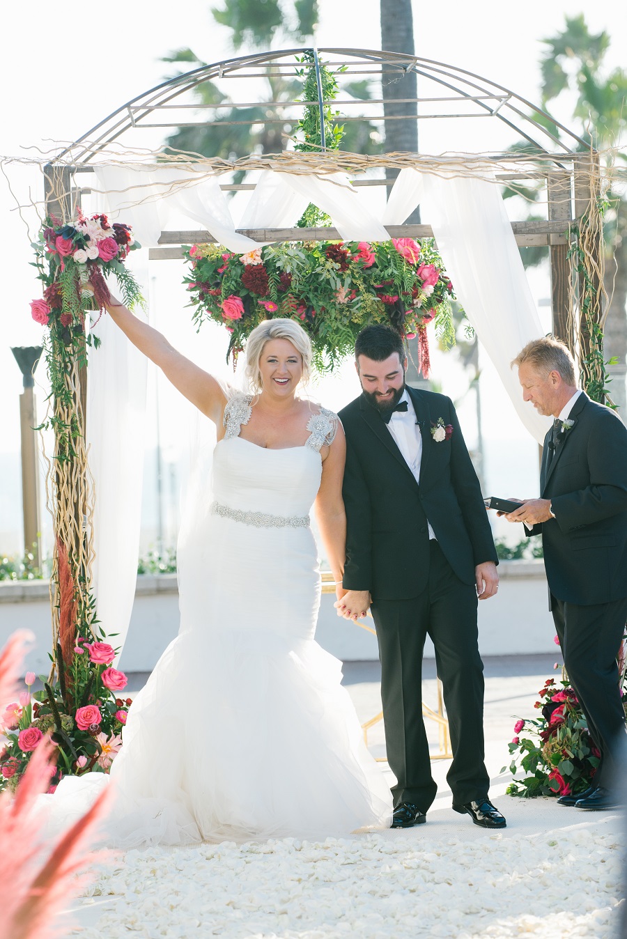 A Signature Wedding, Flowers by Cina, Jim Kennedy Photographers, Waterfront Hilton Wedding, seaside wedding, beach wedding, berry wedding 