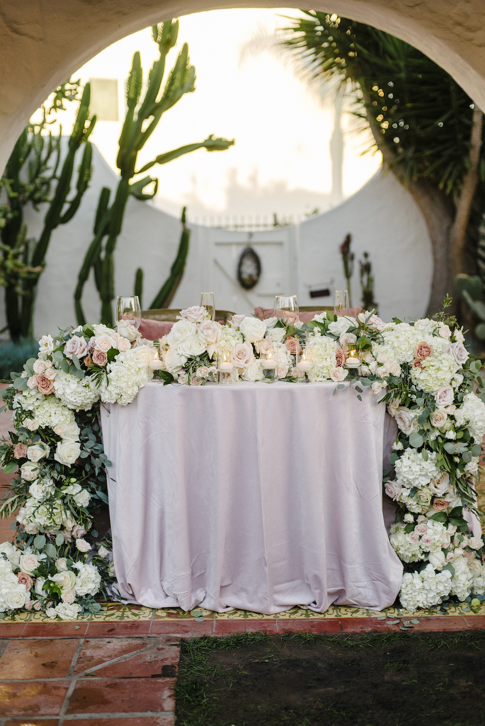 blush sweetheart table, blush wedding reception, floral filled sweetheart table, traditional pastel wedding, Flowers by Cina, orange county wedding florist, orange county weddings, floral design, orange county floral designer, floral designer