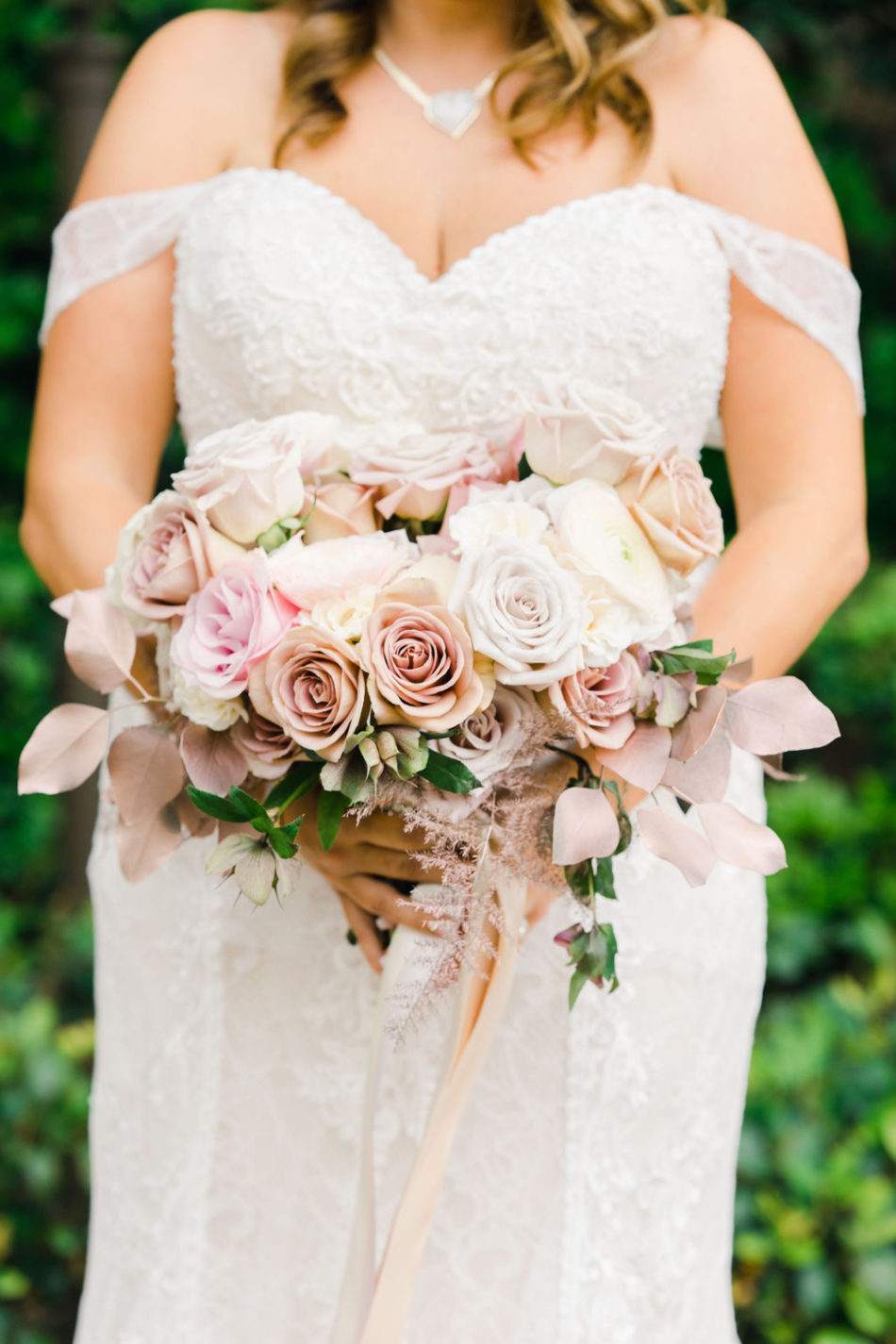 floral design, florist, wedding florist, wedding flowers, orange county weddings, orange county wedding florist, orange county florist, orange county floral design, flowers by cina, blush bridal bouquet, pastel bridal bouquet, pastel blooms