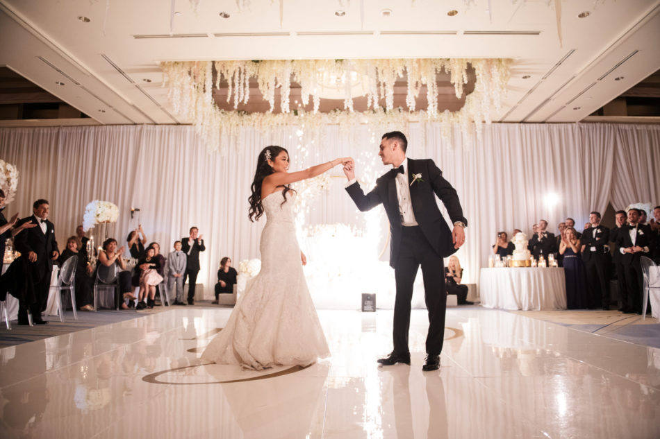 bride and groom, first dance, wedding dance, floral design, florist, wedding florist, wedding flowers, orange county weddings, orange county wedding florist, orange county florist, orange county floral design, flowers by cina