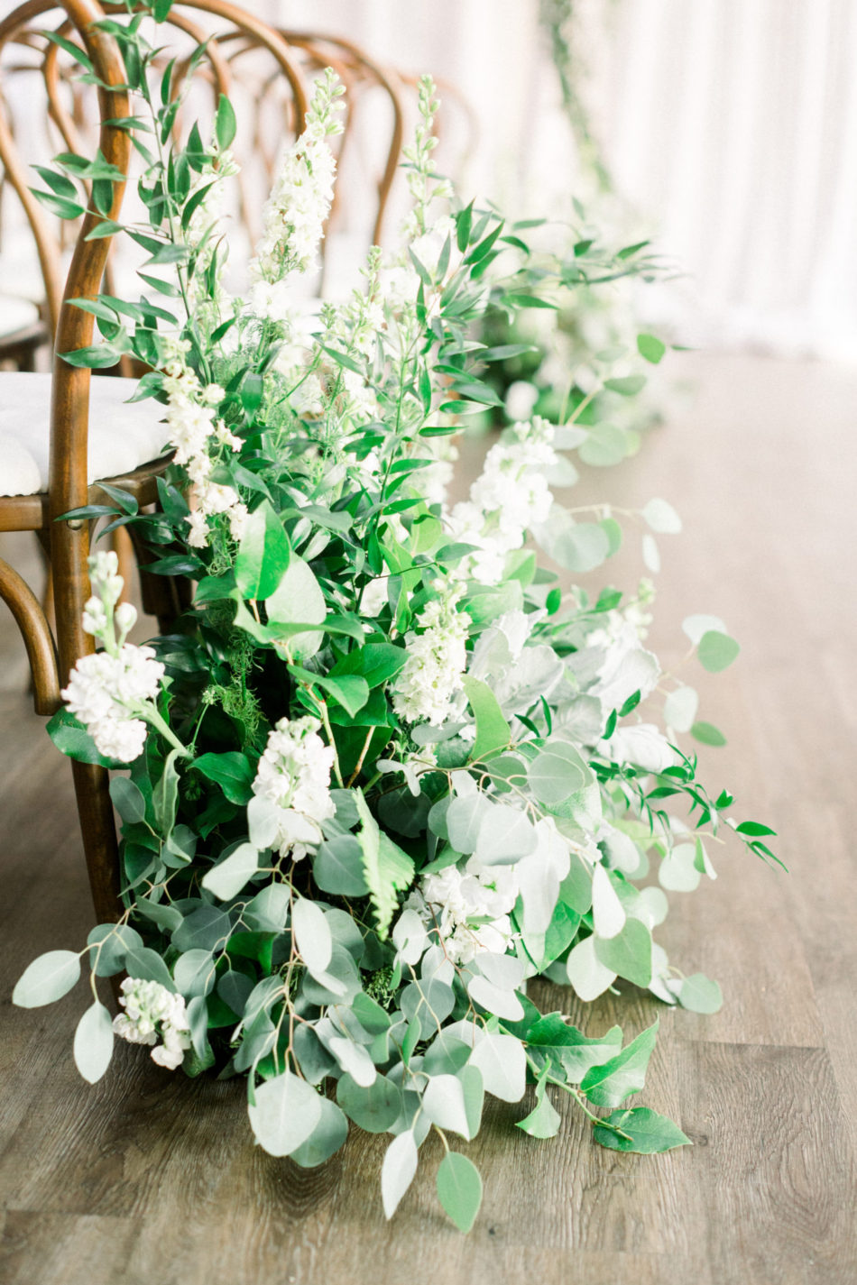 white blooms, white floral decor, white floral design, floral design, florist, wedding florist, wedding flowers, orange county weddings, orange county wedding florist, orange county florist, orange county floral design, flowers by cina