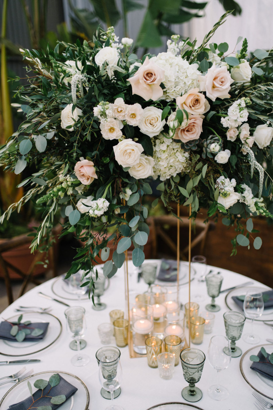 floral design, florist, wedding florist, wedding flowers, orange county weddings, orange county wedding florist, orange county florist, orange county floral design, flowers by cina, elevated centerpiece, blush centerpiece, white and gold centerpiece