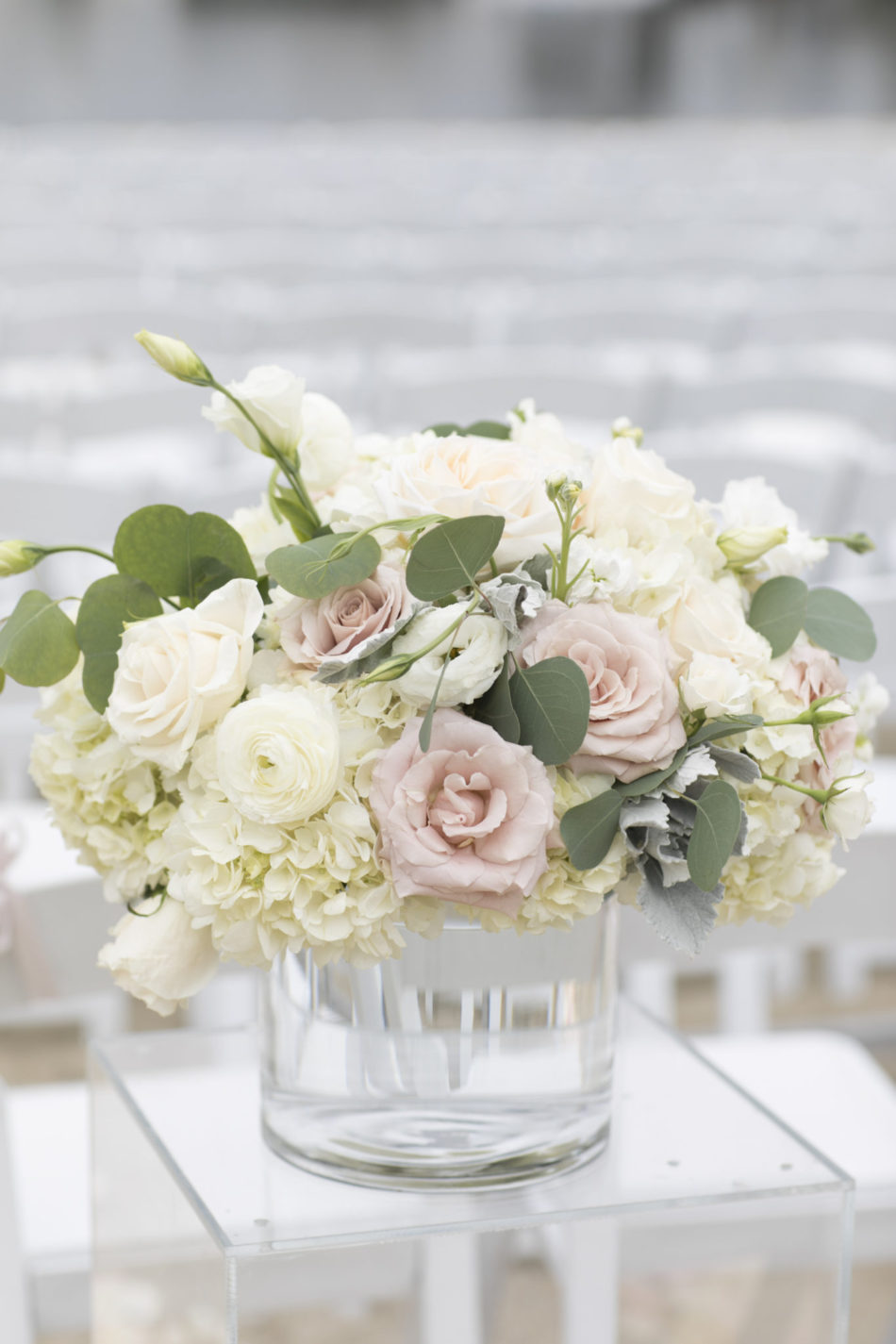 ceremony floral decor, blush floral design, white floral decor, floral design, florist, wedding florist, wedding flowers, orange county weddings, orange county wedding florist, orange county florist, orange county floral design, flowers by cina