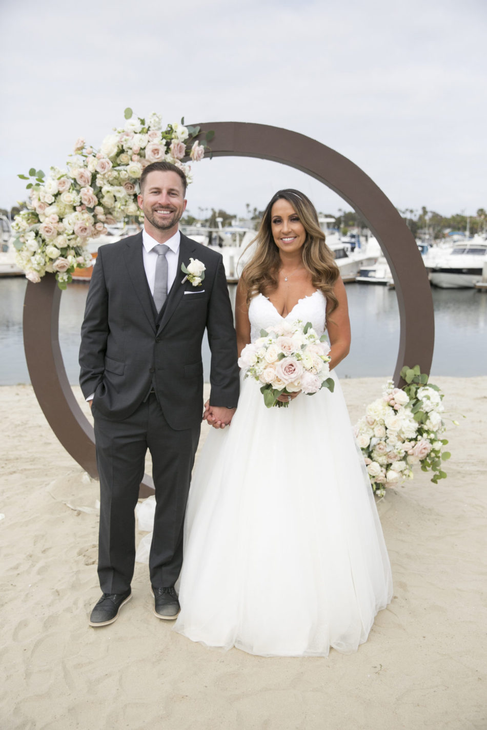 harbor wedding, bay wedding, bride and groom, floral design, florist, wedding florist, wedding flowers, orange county weddings, orange county wedding florist, orange county florist, orange county floral design, flowers by cina