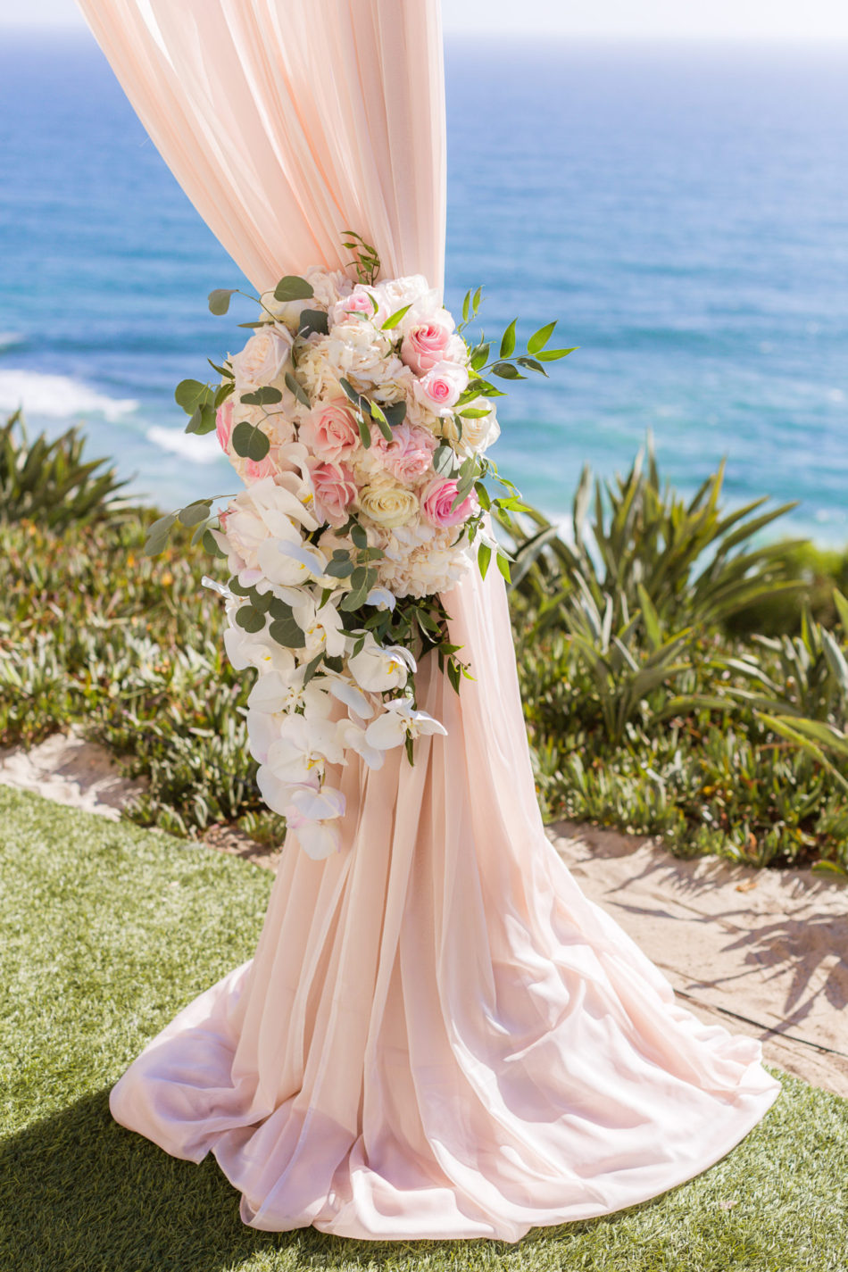 floral arch decor, pink arch decor, pink wedding florals, floral design, florist, wedding florist, wedding flowers, orange county weddings, orange county wedding florist, orange county florist, orange county floral design, flowers by cina