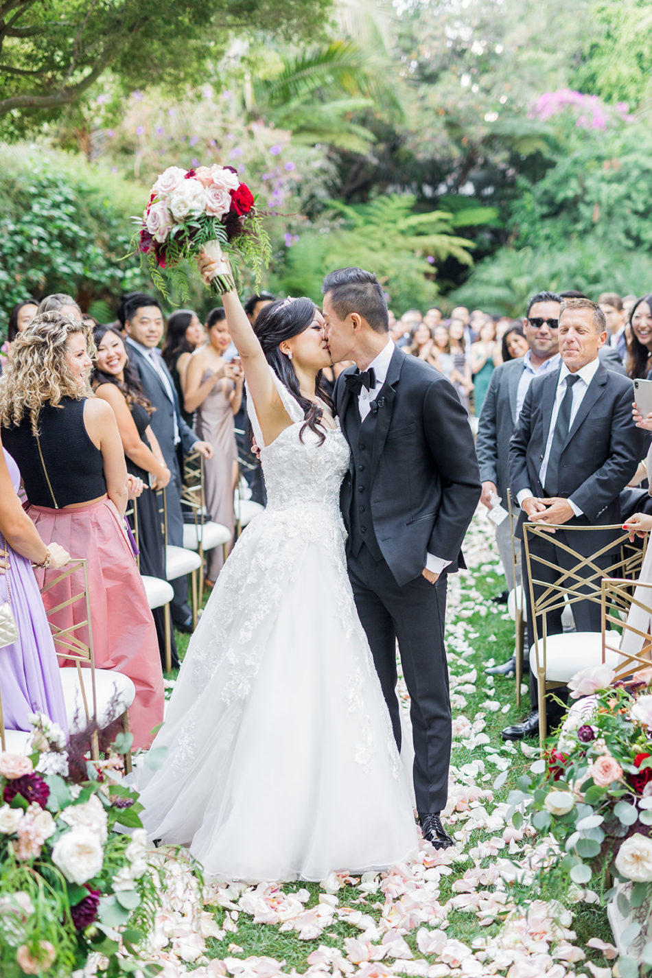 newlyweds, bride and groom, red and pink bouquet, floral design, florist, wedding florist, wedding flowers, orange county weddings, orange county wedding florist, orange county florist, orange county floral design, flowers by cina