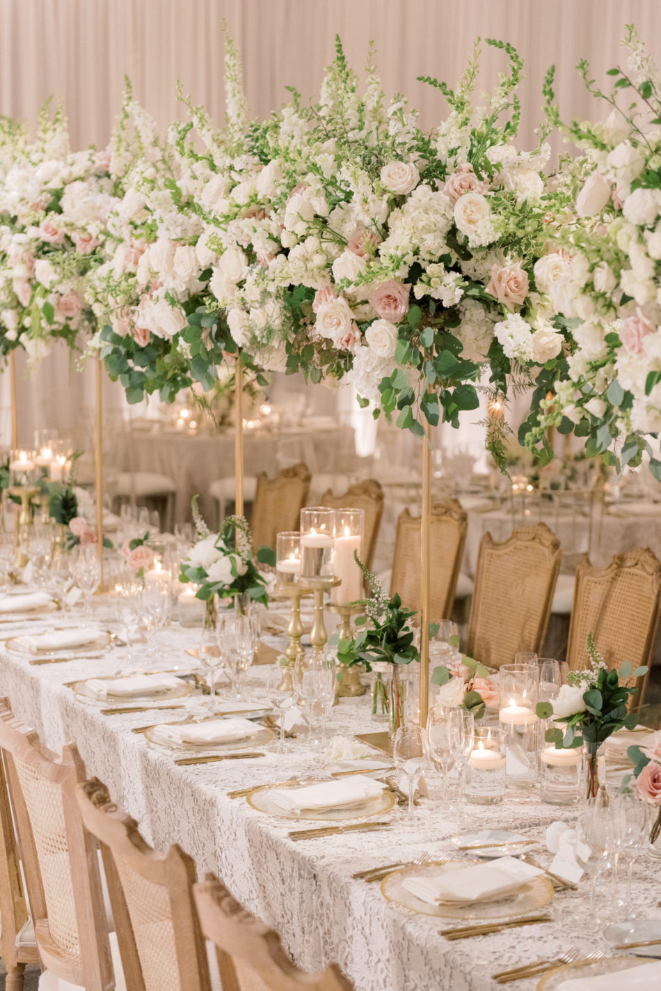 beverly hills wedding, blush centerpieces, blush reception decor, floral design, florist, wedding florist, wedding flowers, orange county weddings, orange county wedding florist, orange county florist, orange county floral design, flowers by cina