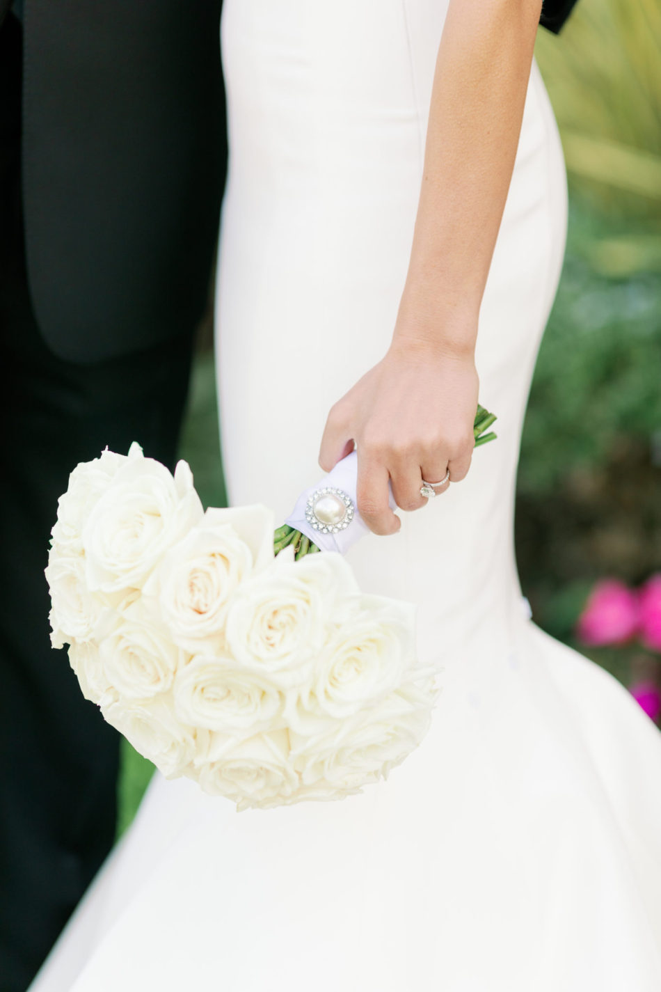 bridal bouquet, white bouquet, lavish oceanfront wedding, floral design, florist, wedding florist, event florist, wedding flowers, event flowers, cabo san lucas weddings, cabo san lucas wedding florist, cabo san lucas florist, cabo san lucas floral design, cabo rentals, flowers and events