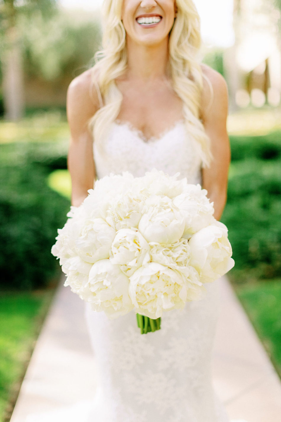 white bridal bouquet, white bouquet, exquisite white wedding, floral design, florist, wedding florist, wedding flowers, orange county weddings, orange county wedding florist, orange county florist, orange county floral design, flowers by cina