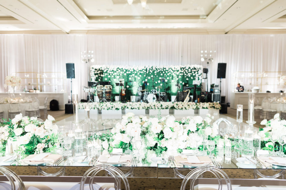 white reception blooms, white centerpieces, romantic all-white wedding, floral design, florist, wedding florist, wedding flowers, orange county weddings, orange county wedding florist, orange county florist, orange county floral design, flowers by cina