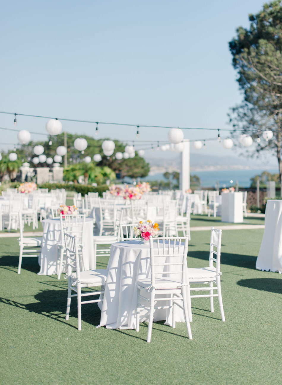 outdoor reception, oceanfront reception, vibrant reception florals, gorgeous oceanfront wedding, floral design, florist, wedding florist, wedding flowers, orange county weddings, orange county wedding florist, orange county florist, orange county floral design, flowers by cina