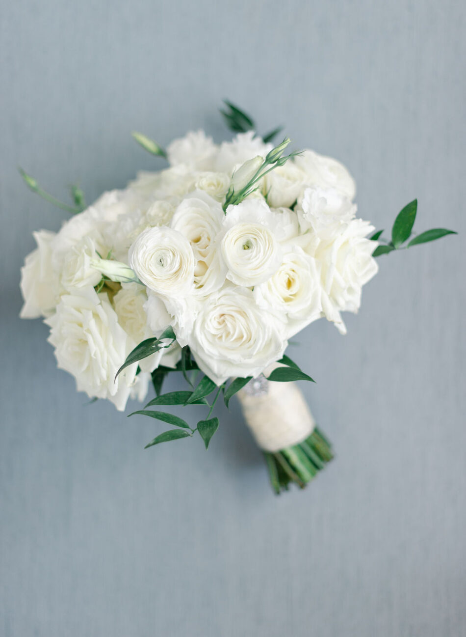 all-white bouquet, bridal bouquet, white bridal bouquet, gorgeous oceanfront wedding, floral design, florist, wedding florist, wedding flowers, orange county weddings, orange county wedding florist, orange county florist, orange county floral design, flowers by cina