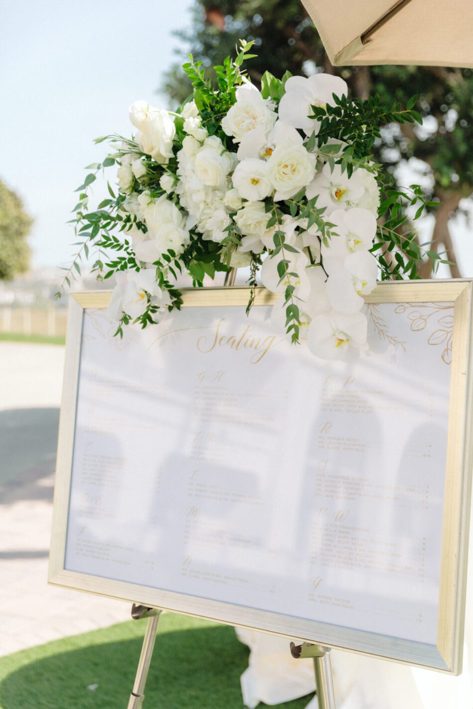 seating chart, floral-filled seating chart, beautiful floral-filled wedding, floral design, florist, wedding florist, wedding flowers, orange county weddings, orange county wedding florist, orange county florist, orange county floral design, flowers by cina