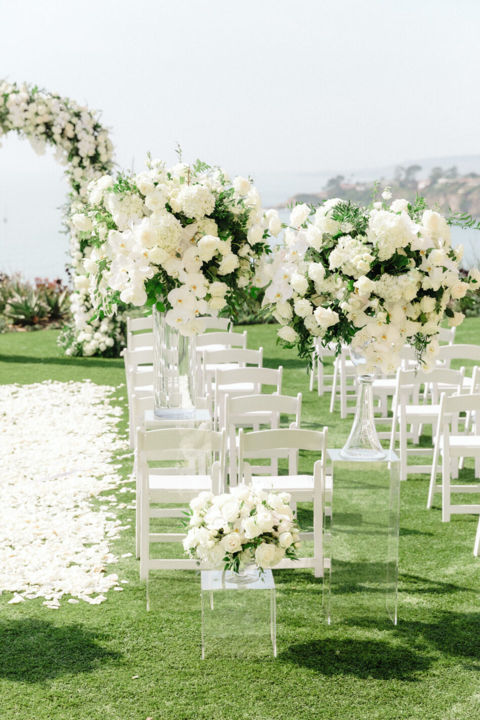 all-white ceremony, white ceremony blooms, beautiful floral-filled wedding, floral design, florist, wedding florist, wedding flowers, orange county weddings, orange county wedding florist, orange county florist, orange county floral design, flowers by cina