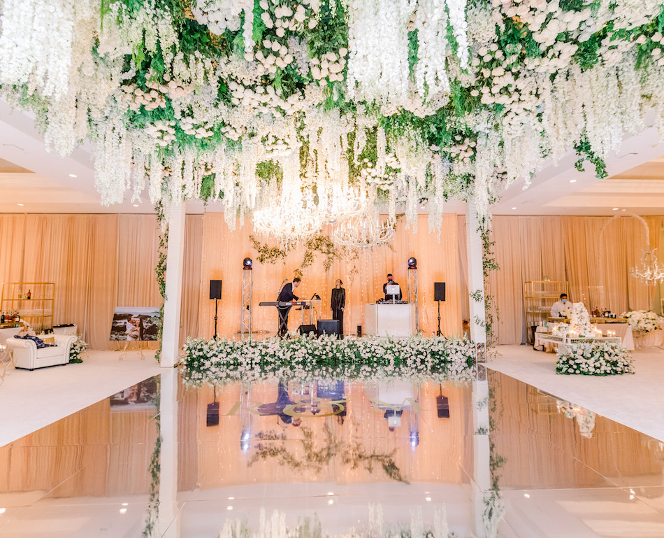 floral design, florist, wedding florist, wedding flowers, orange county weddings, orange county wedding florist, orange county florist, orange county floral design, flowers by cina, floral ceiling, floral-filled reception, floral-filled wedding