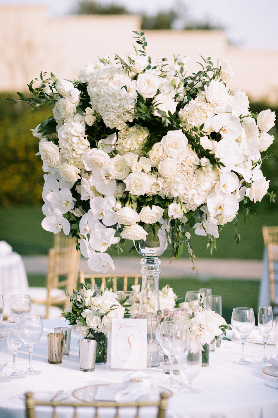 white centerpiece, elevated florals, white blooms, floral design, florist, wedding florist, wedding flowers, orange county weddings, orange county wedding florist, orange county florist, orange county floral design, flowers by cina