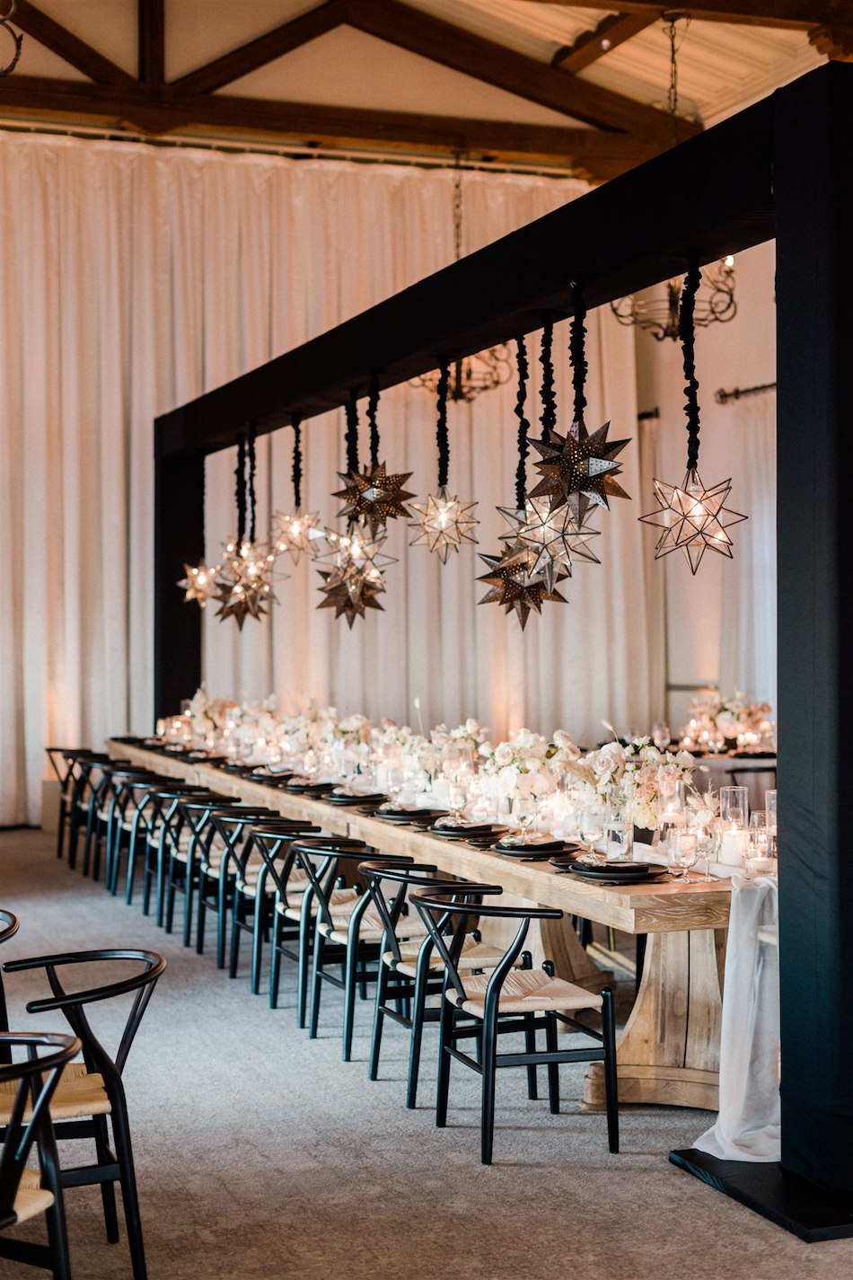 black and white decor, modern reception decor, star decor, floral design, florist, wedding florist, wedding flowers, orange county weddings, orange county wedding florist, orange county florist, orange county floral design, flowers by cina