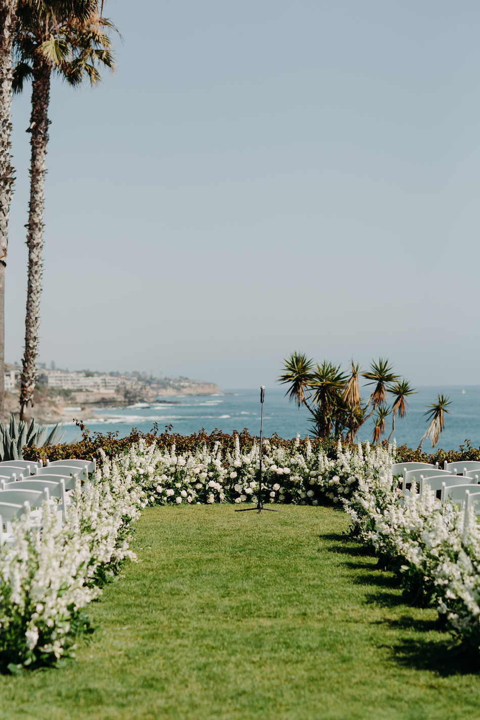 floral-filled ceremony, all-white ceremony, all-white wedding florals, floral design, florist, wedding florist, wedding flowers, orange county weddings, orange county wedding florist, orange county florist, orange county floral design, flowers by cina