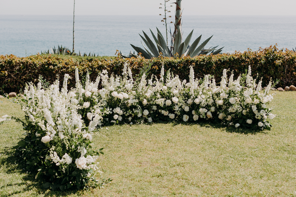 white wedding florals, floral-filled altar, ceremony florals, floral design, florist, wedding florist, wedding flowers, orange county weddings, orange county wedding florist, orange county florist, orange county floral design, flowers by cina