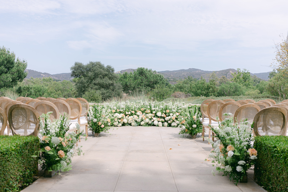 pastel ceremony blooms, outdoor ceremony, ceremony blooms, floral design, florist, wedding florist, wedding flowers, orange county weddings, orange county wedding florist, orange county florist, orange county floral design, flowers by cina