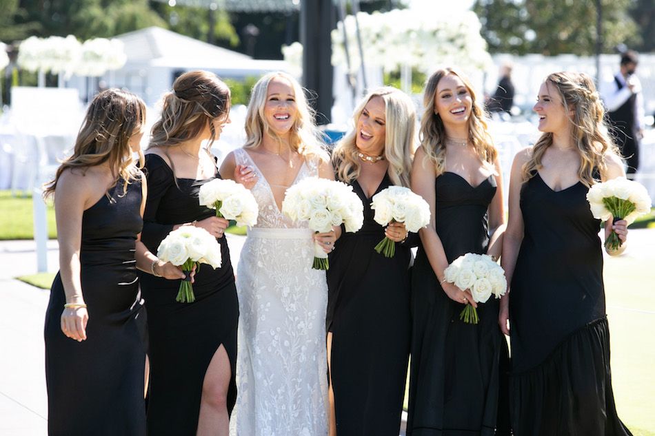 white bouquet, white wedding bouquet, bridesmaids, floral design, florist, wedding florist, wedding flowers, orange county weddings, orange county wedding florist, orange county florist, orange county floral design, flowers by cina