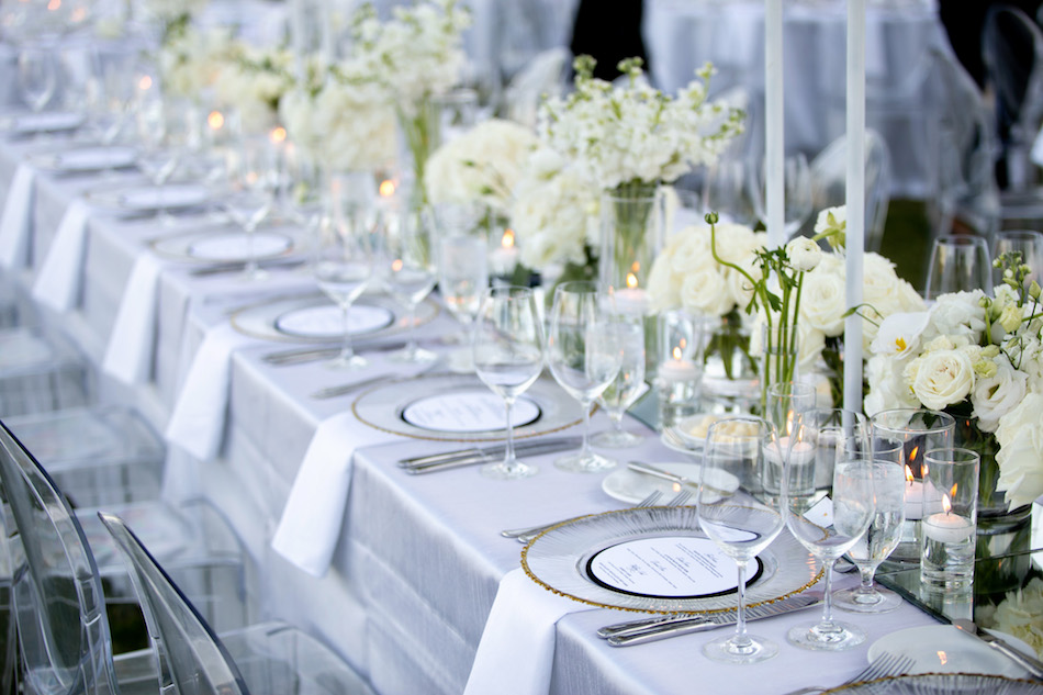 white centerpieces, white tablescape decor, white florals, floral design, florist, wedding florist, wedding flowers, orange county weddings, orange county wedding florist, orange county florist, orange county floral design, flowers by cina