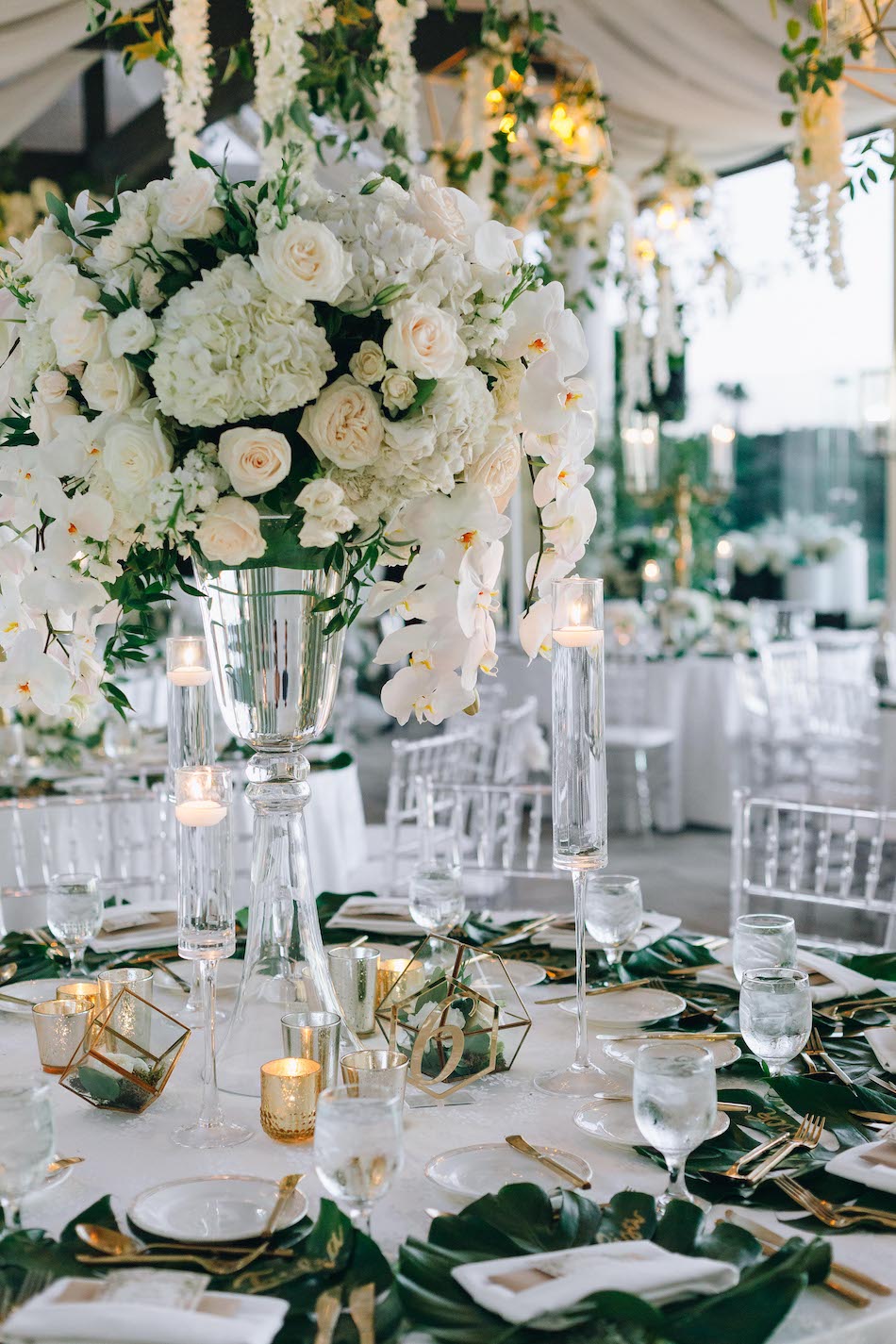 elevated centerpiece, white centerpiece, raised centerpiece, floral design, florist, wedding florist, wedding flowers, orange county weddings, orange county wedding florist, orange county florist, orange county floral design, flowers by cina