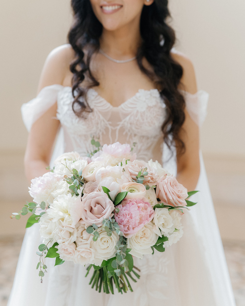 floral design, florist, wedding florist, wedding flowers, orange county weddings, orange county wedding florist, orange county florist, orange county floral design, flowers by cina, bridal bouquet, blush blooms, bride