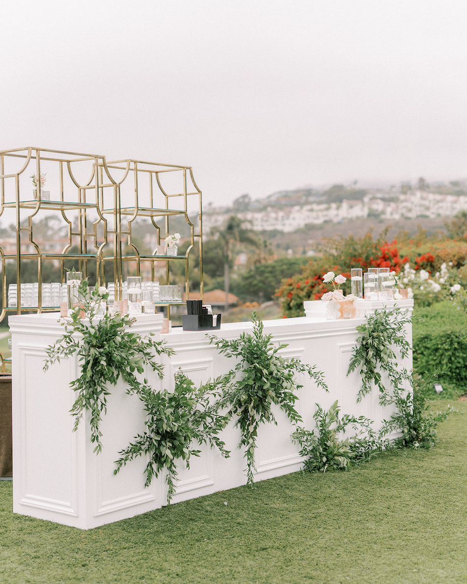 bar, bar decor, outdoor bar, floral design, florist, wedding florist, wedding flowers, orange county weddings, orange county wedding florist, orange county florist, orange county floral design, flowers by cina