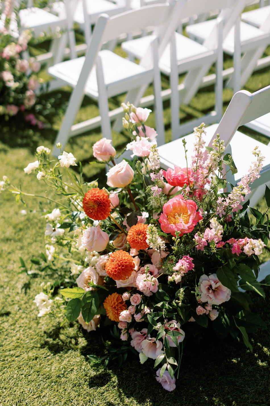 vibrant florals, pink floral arrangement, ceremony florals, floral design, florist, wedding florist, wedding flowers, orange county weddings, orange county wedding florist, orange county florist, orange county floral design, flowers by cina