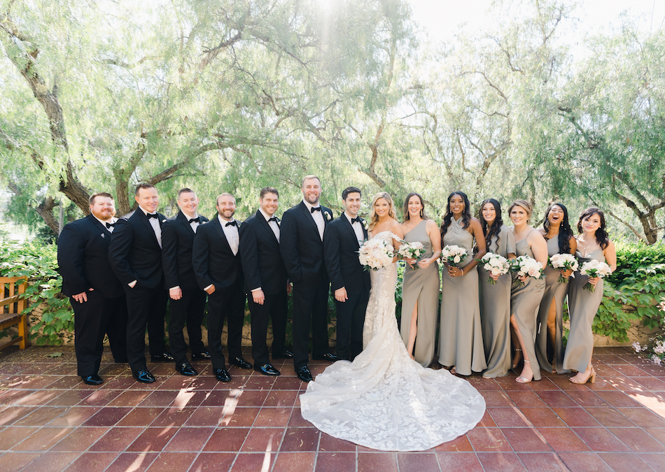 wedding party, bridal party, bride and groom, floral design, florist, wedding florist, wedding flowers, orange county weddings, orange county wedding florist, orange county florist, orange county floral design, flowers by cina