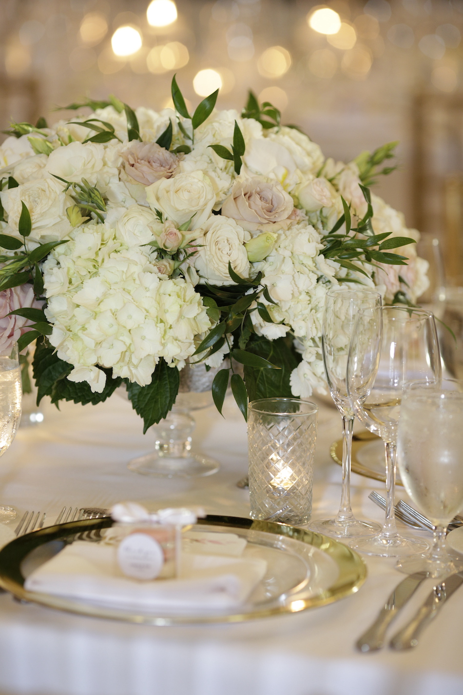 tablescape, blush tablescape, centerpiece, floral design, florist, wedding florist, wedding flowers, orange county weddings, orange county wedding florist, orange county florist, orange county floral design, flowers by cina