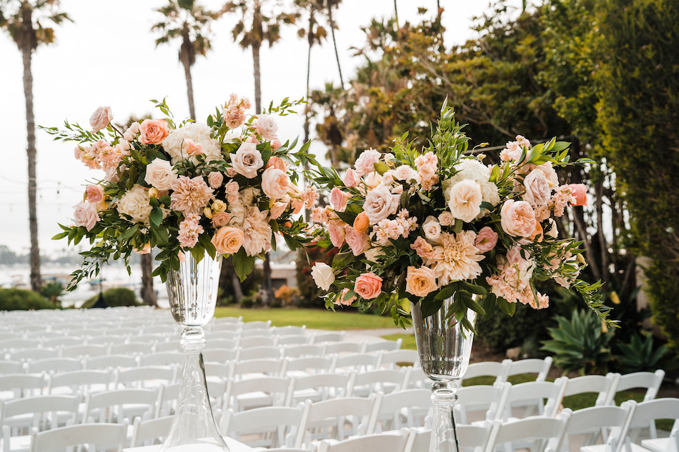 blush florals, elevated florals, floral arrangement, floral design, florist, wedding florist, wedding flowers, orange county weddings, orange county wedding florist, orange county florist, orange county floral design, flowers by cina