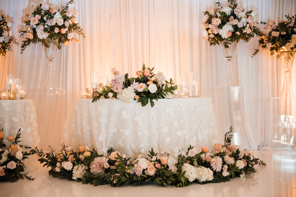 sweetheart table, blush blooms, blush florals, floral design, florist, wedding florist, wedding flowers, orange county weddings, orange county wedding florist, orange county florist, orange county floral design, flowers by cina