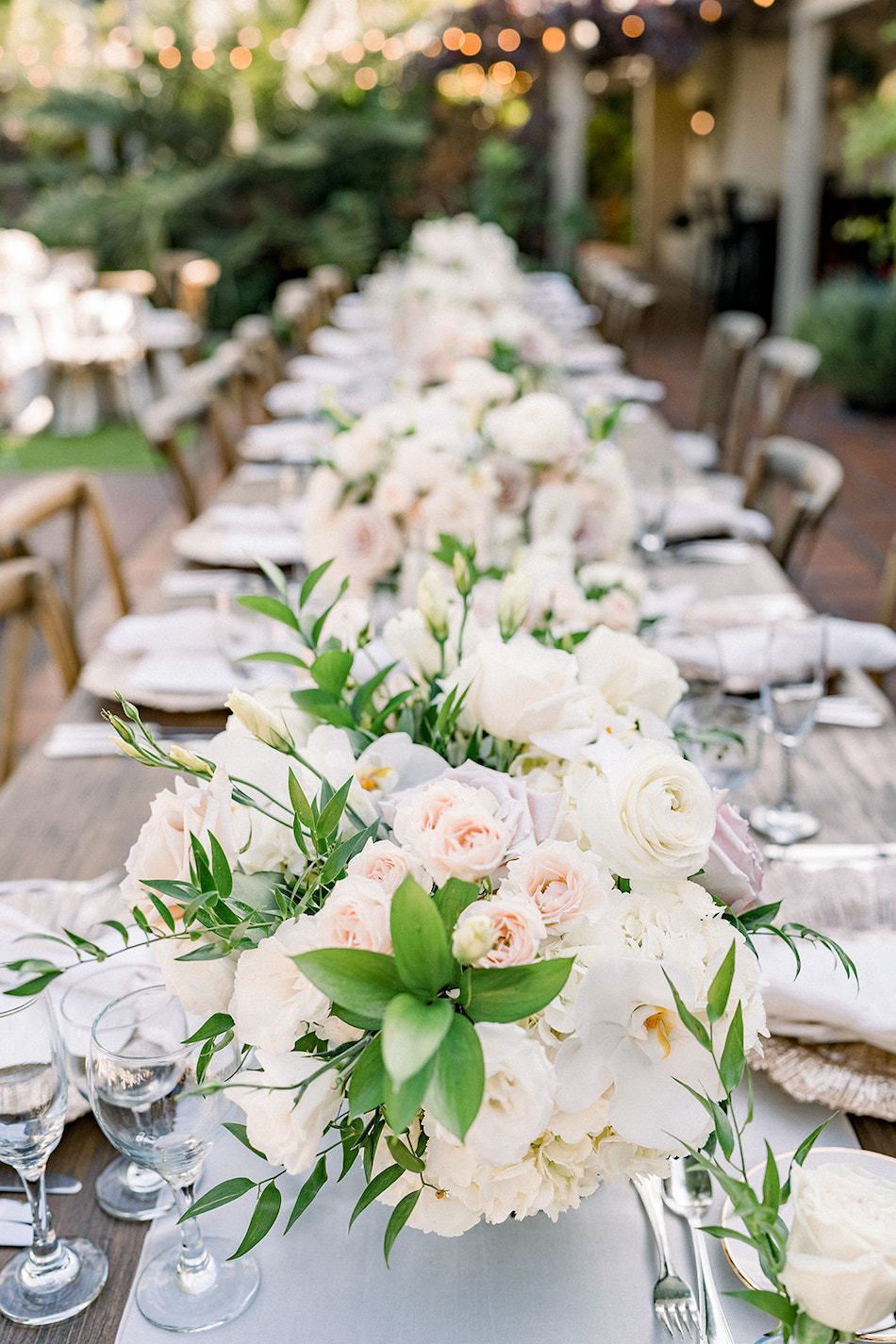 blush florals, blush centerpiece, blush tablescape, floral design, florist, wedding florist, wedding flowers, orange county weddings, orange county wedding florist, orange county florist, orange county floral design, flowers by cina