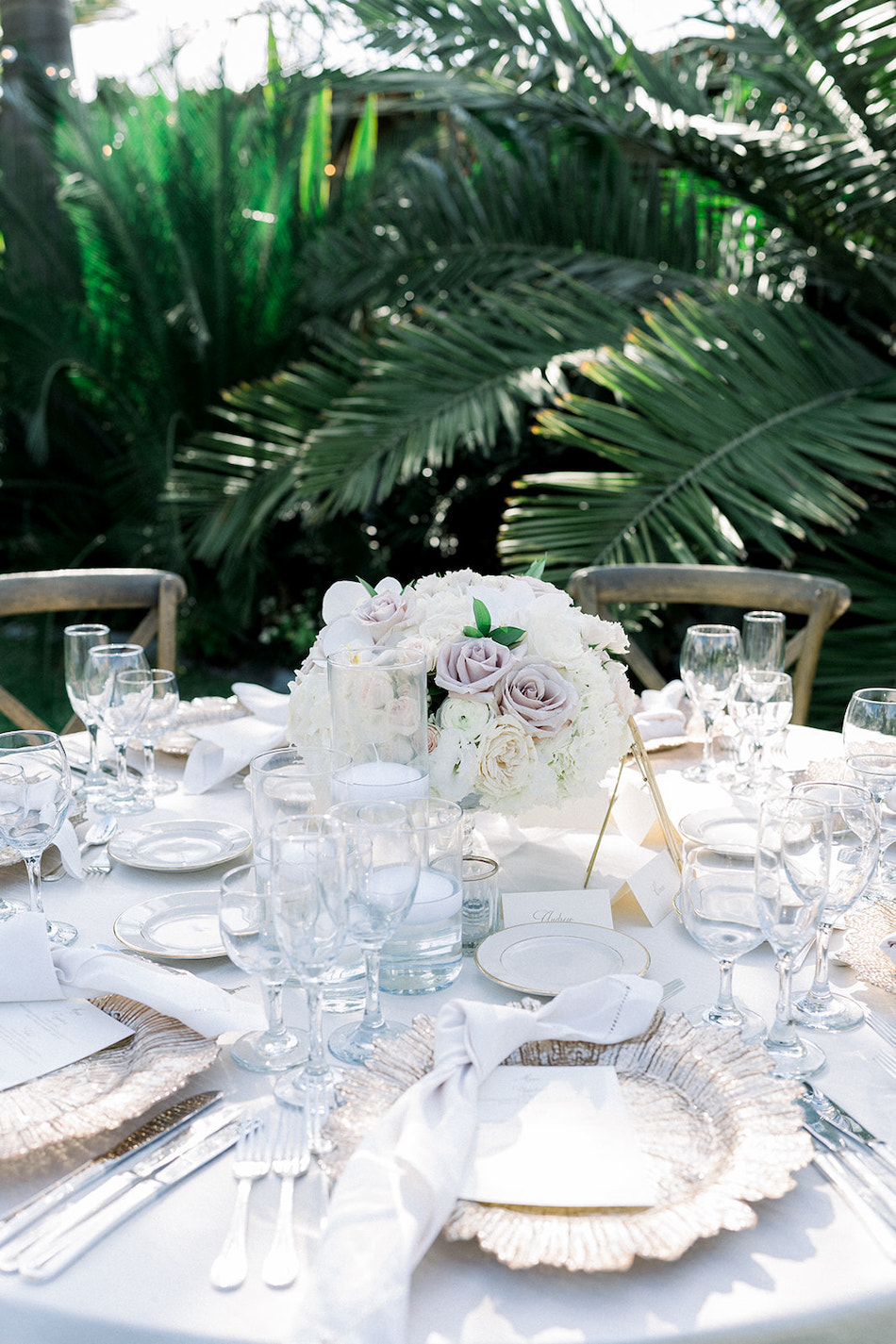 blush tablescape, blush florals, blush centerpiece, floral design, florist, wedding florist, wedding flowers, orange county weddings, orange county wedding florist, orange county florist, orange county floral design, flowers by cina