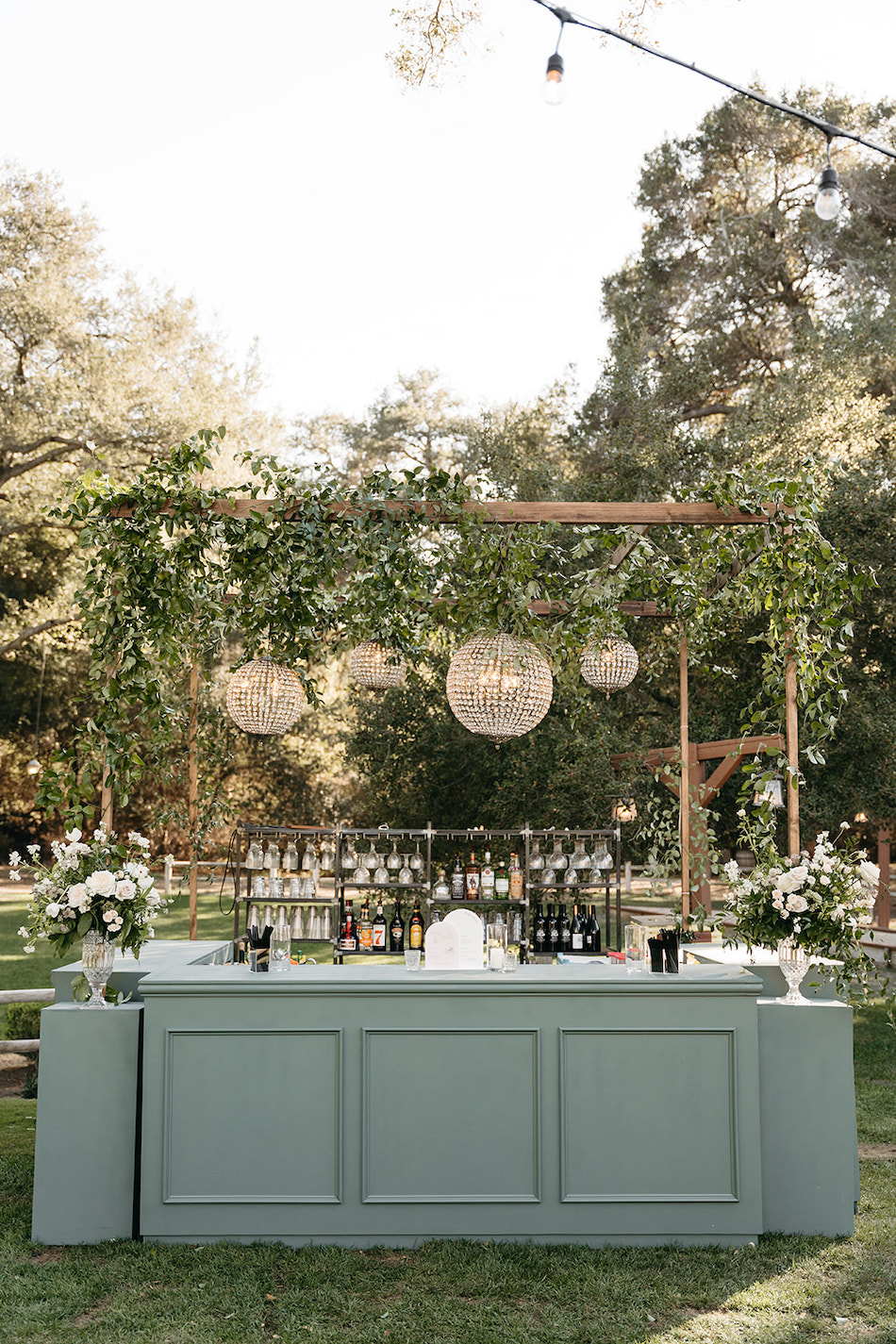 bar, bar decor, greenery, floral design, florist, wedding florist, wedding flowers, orange county weddings, orange county wedding florist, orange county florist, orange county floral design, flowers by cina