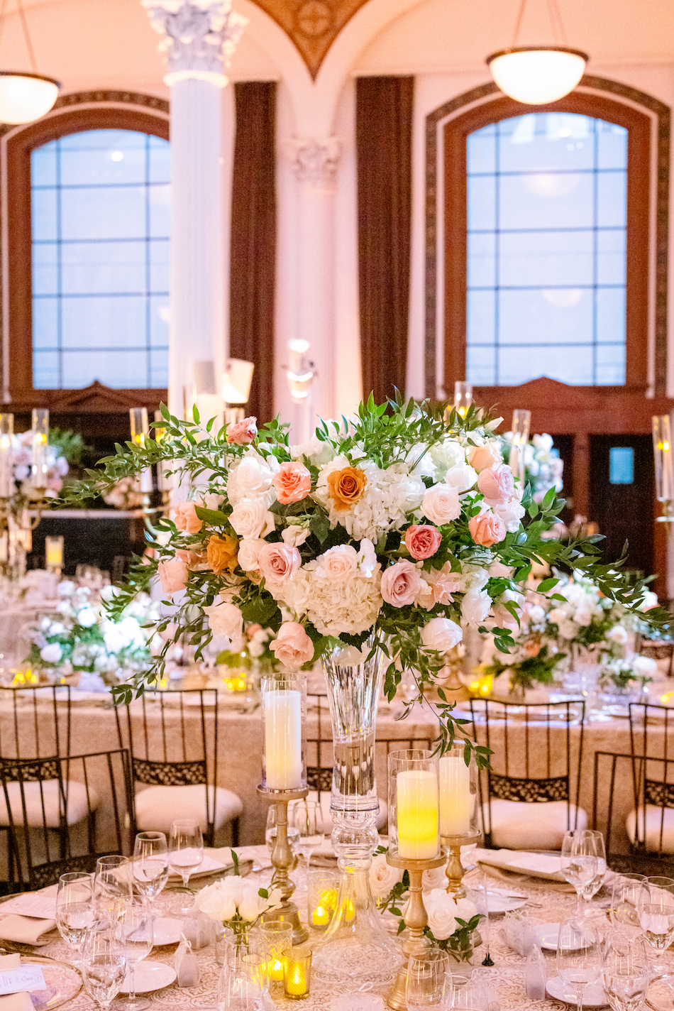 blush centerpiece, blush blooms, elevated cenerpiece, floral design, florist, wedding florist, wedding flowers, orange county weddings, orange county wedding florist, orange county florist, orange county floral design, flowers by cina