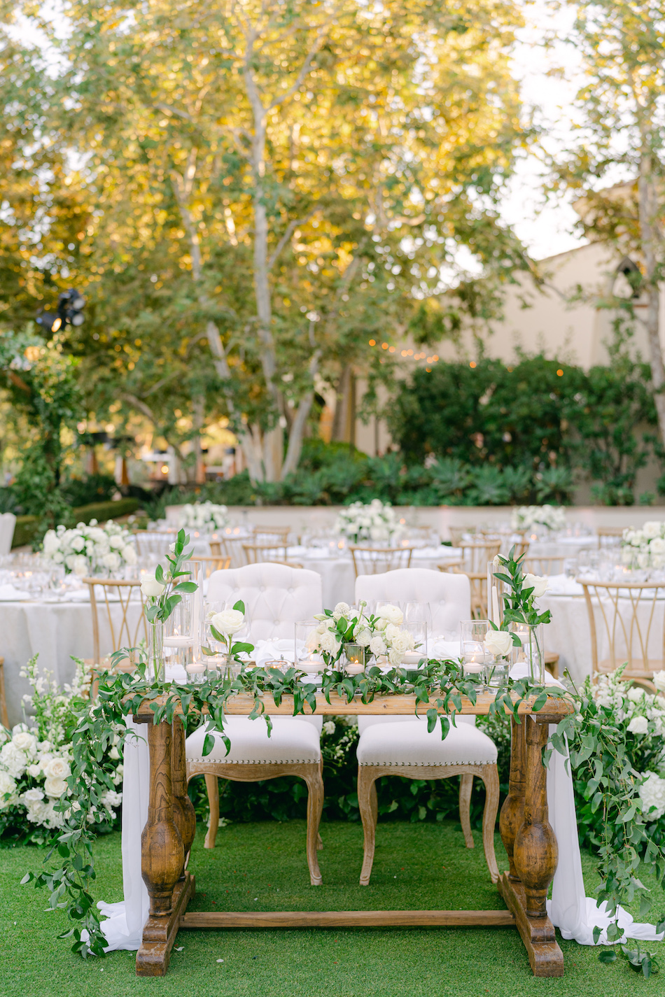 floral design, florist, wedding florist, wedding flowers, orange county weddings, orange county wedding florist, orange county florist, orange county floral design, flowers by cina, sweetheart table, white reception florals, outdoor reception