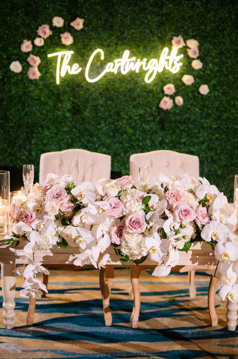 sweetheart table, blush florals, blush sweetheart table, floral design, florist, wedding florist, wedding flowers, orange county weddings, orange county wedding florist, orange county florist, orange county floral design, flowers by cina