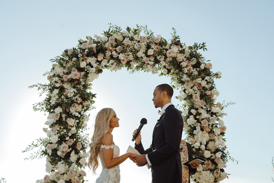 floral design, florist, wedding florist, wedding flowers, orange county weddings, orange county wedding florist, orange county florist, orange county floral design, flowers by cina, blush blooms, ceremony florals, ceremony arch