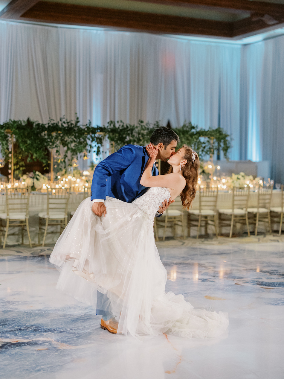 first dance, reception, bride and groom, floral design, florist, wedding florist, wedding flowers, orange county weddings, orange county wedding florist, orange county florist, orange county floral design, flowers by cina