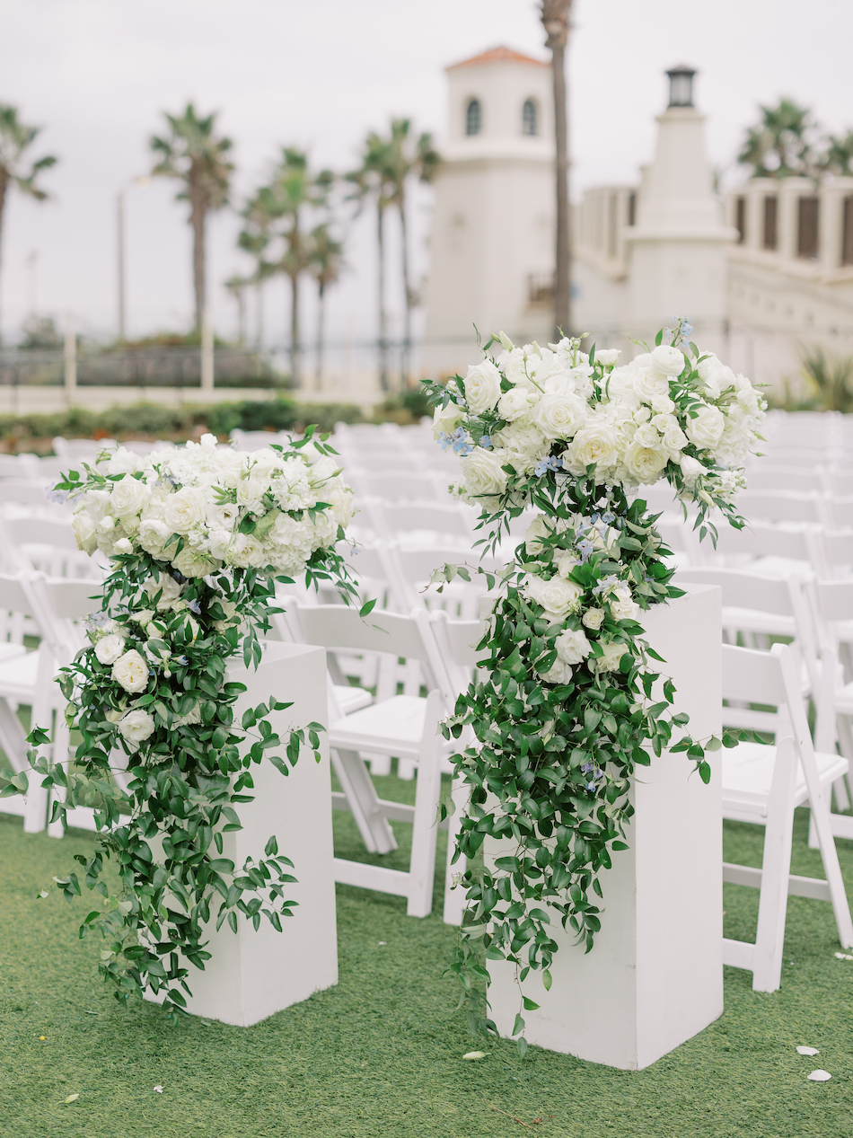 ceremony florals, elevated ceremony florals, white ceremony florals, floral design, florist, wedding florist, wedding flowers, orange county weddings, orange county wedding florist, orange county florist, orange county floral design, flowers by cina