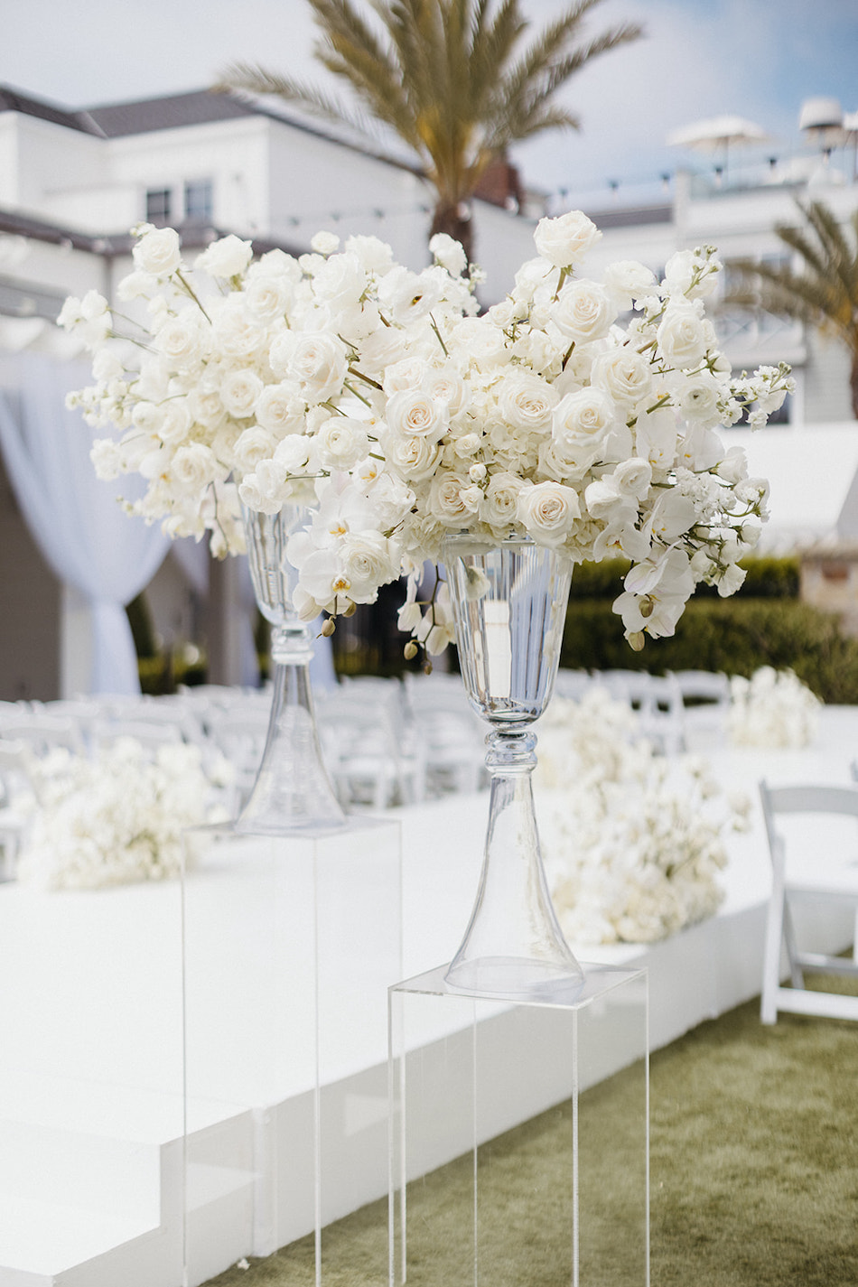 Ethereal All-White Coastal Wedding at Chic Beach Resort - Flowers by Cina