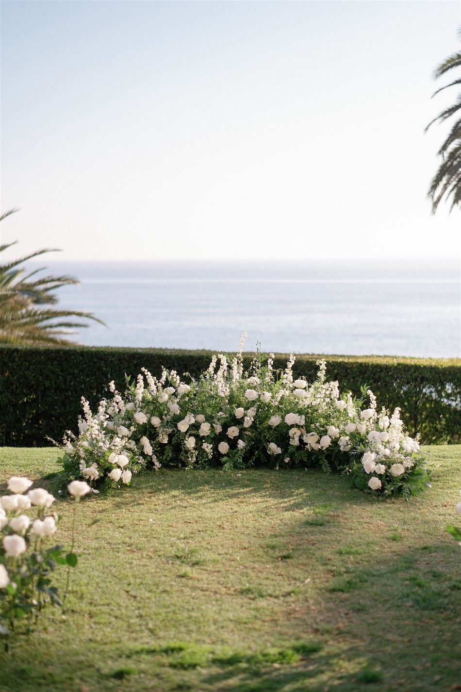 floral design, florist, wedding florist, wedding flowers, orange county weddings, orange county wedding florist, orange county florist, orange county floral design, flowers by cina, white ceremony florals, white altar space, ceremony blooms